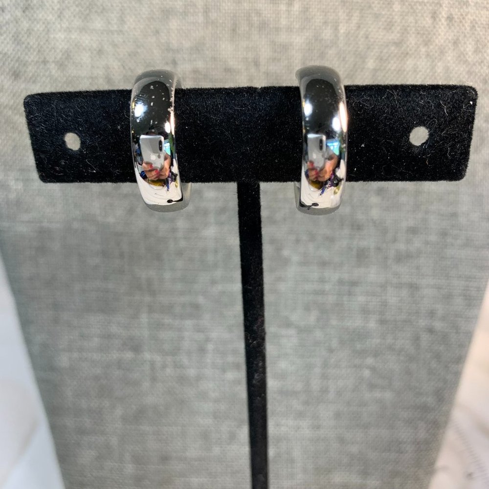 Epiphany .925 Sterling Thailand Hoop Earrings. 3/4" x 1/4". (425)